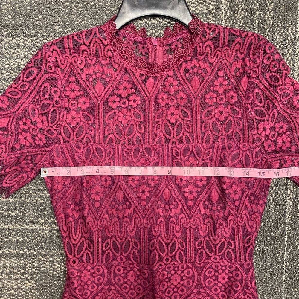Lulu’s Remarkable Burgundy Lace Dress Size Medium - Picture 7 of 15